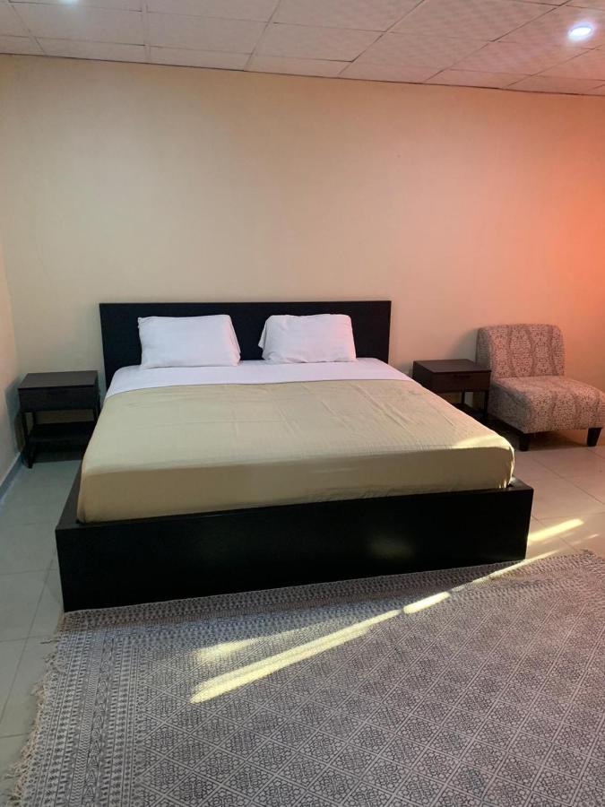 Sky Inn Hotel Freetown Exterior photo